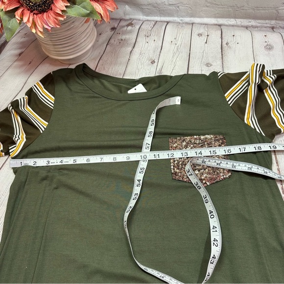 NWT Boutique Olive sequin pocket tunic knit top color block stipe long sleeve - Picture 10 of 10
